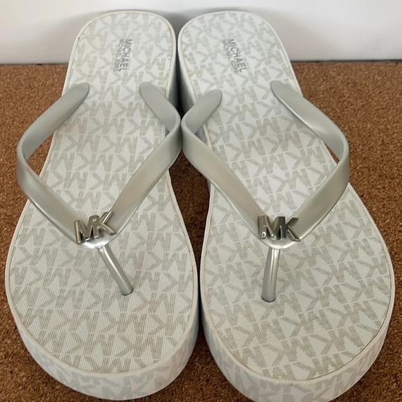 Michael Kors Silver White Wedge Thong Flip Flops Sandals size 11 - Picture 1 of 16